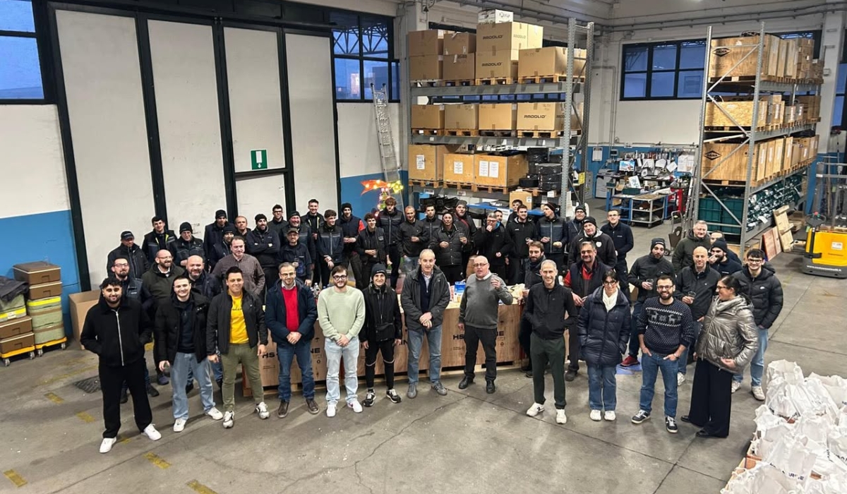 SWEET CHRISTMAST MOMENT IN HS.MARINE